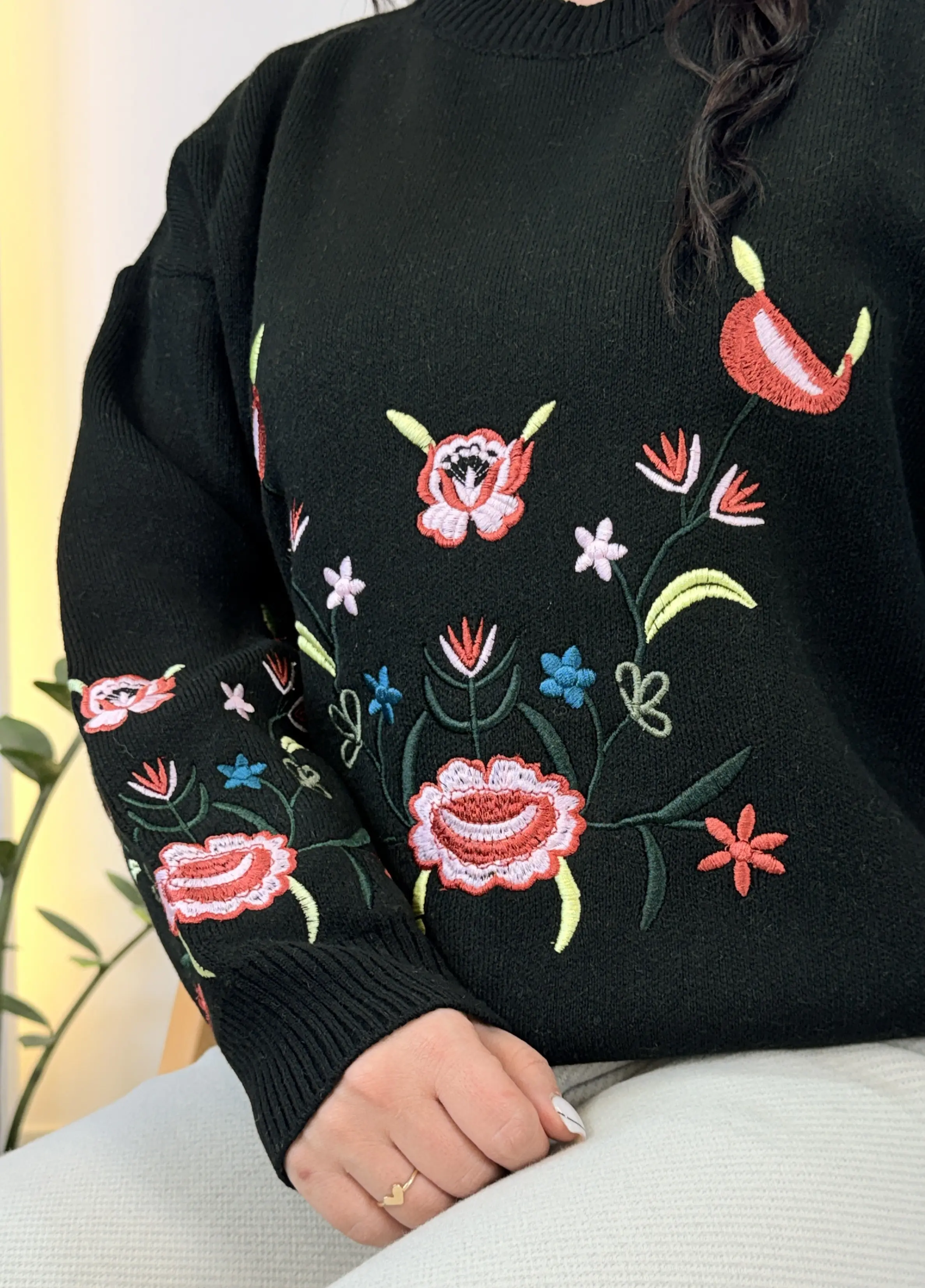 بافت گلدوزی گل رز